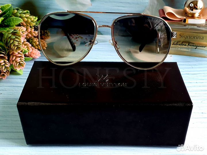 Солнцезащитные очки Louis Vuitton унисекс с чехлом