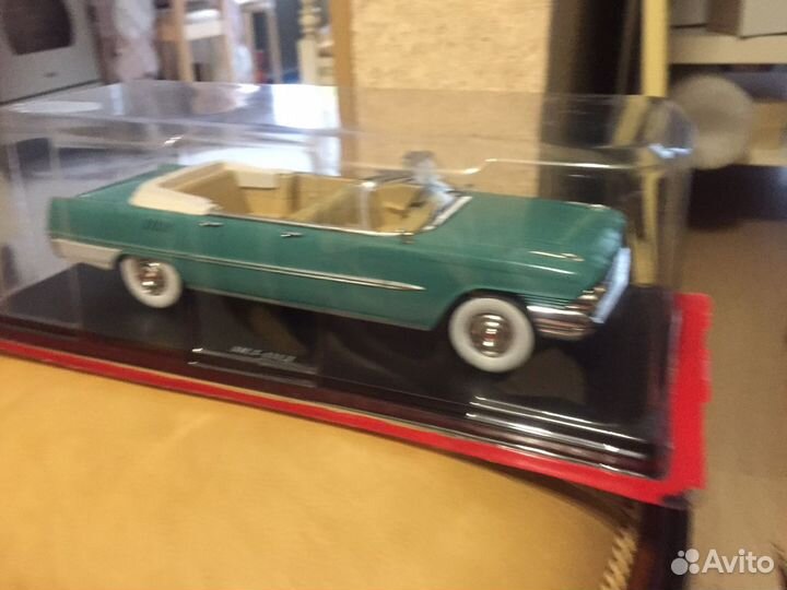 Модель автомобиля зил-111Д (новый)