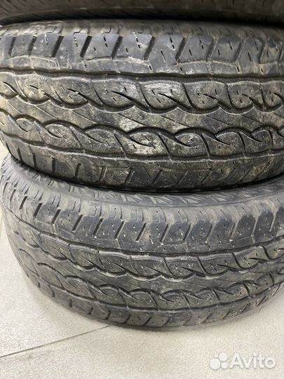 Kumho Road Venture AT61 265/65 R17