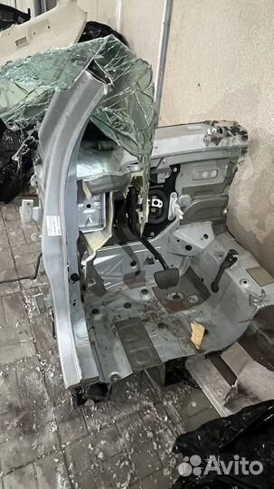 Четверть кузова передняя левая BMW F15 F85