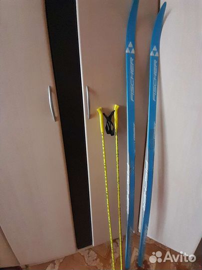 Лыжи беговые fisher с ложными палками