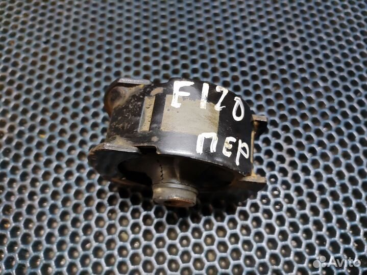 Подушка двигателя передняя toyota corolla e120