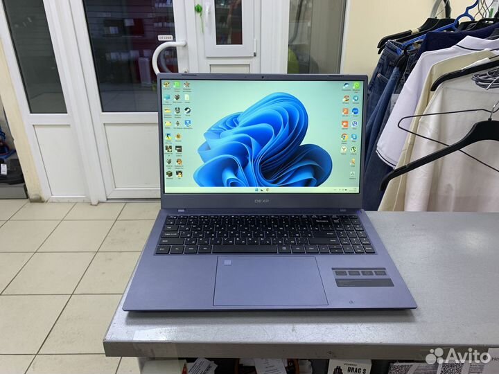 Ноутбук Dexp Atlas