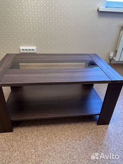 Журнальный столик