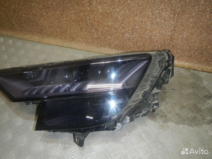 Фара левая Audi Q8/RS/SQ8