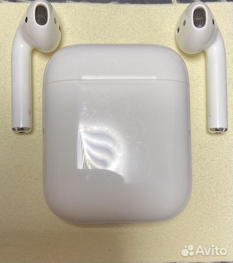 Apple air pods 2