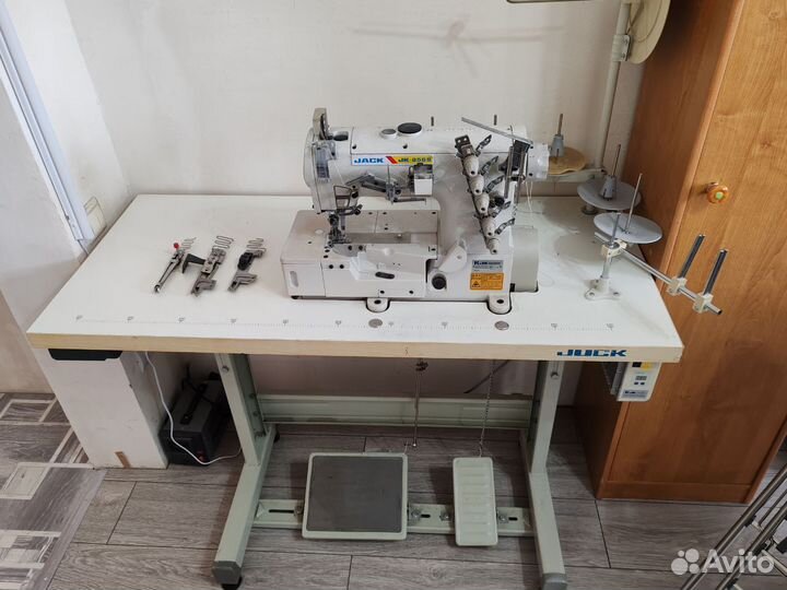 Швейная машинка Jack 8569