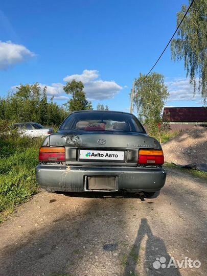 Toyota Corolla 1.3 МТ, 1994, битый, 299 000 км