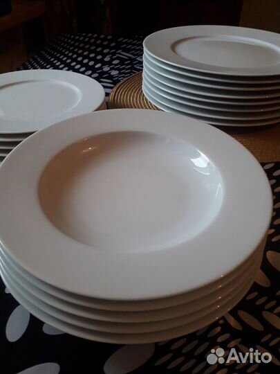 Тарелки в наборе. Фарфор. Германия