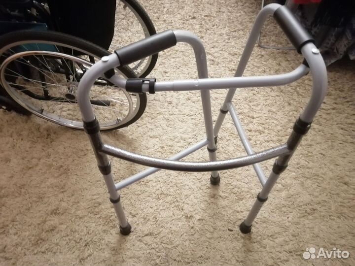 Ходунки для взрослых шагающие