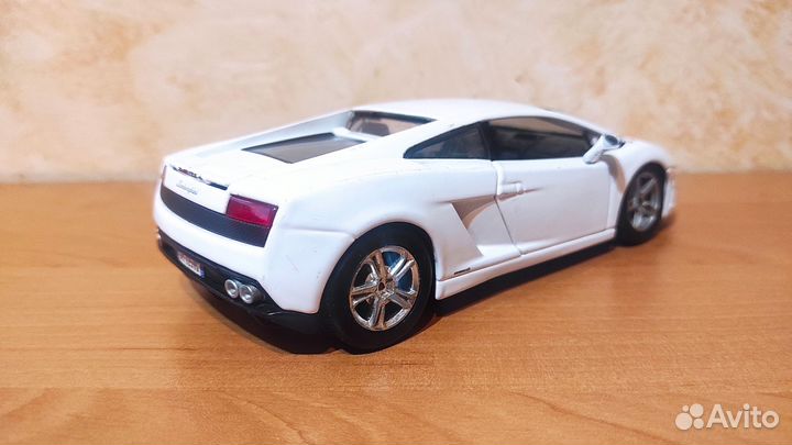 Lamborghini Gallardo 1:24 Maisto