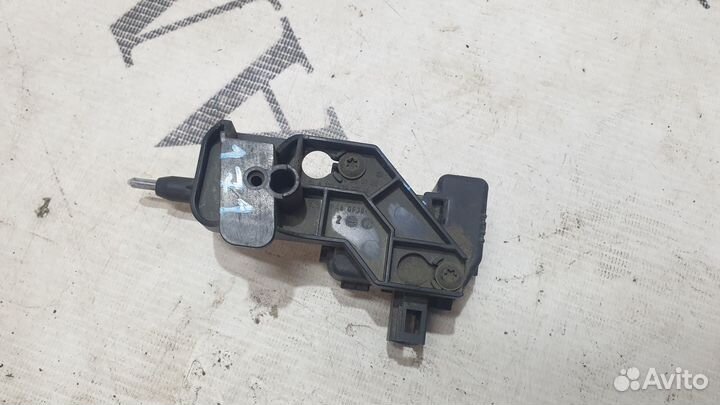 Активатор лючка бензобака Mercedes W211.203.209