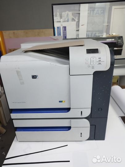 HP Color LaserJet CP3525x