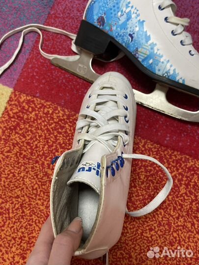 Коньки фигурные 37 размер