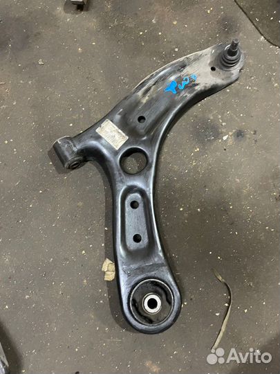 Рычаг передний правый kia rio 4 solaris 2