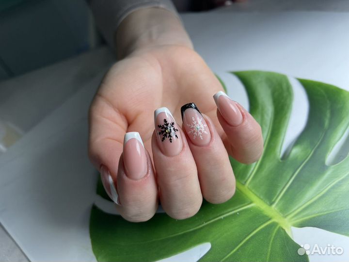 Наращивание ногтей