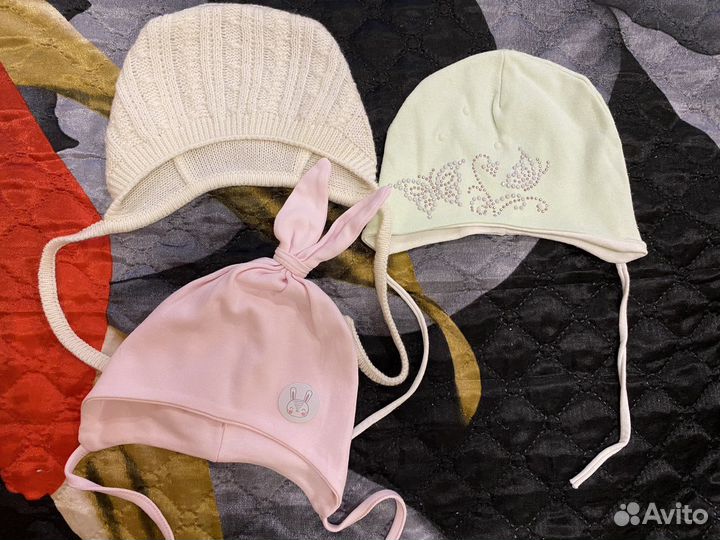 Детские вещи шапки чепчики царапки штаны кофта