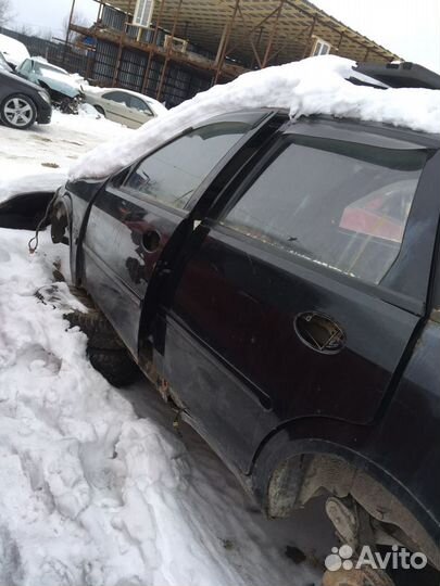 Двери лифан бриз