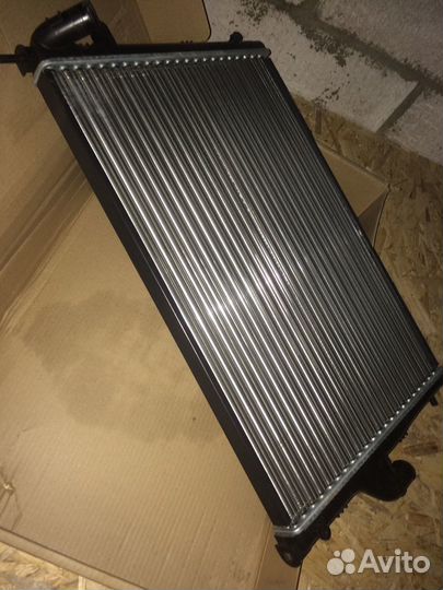 Радиатор 5837613p