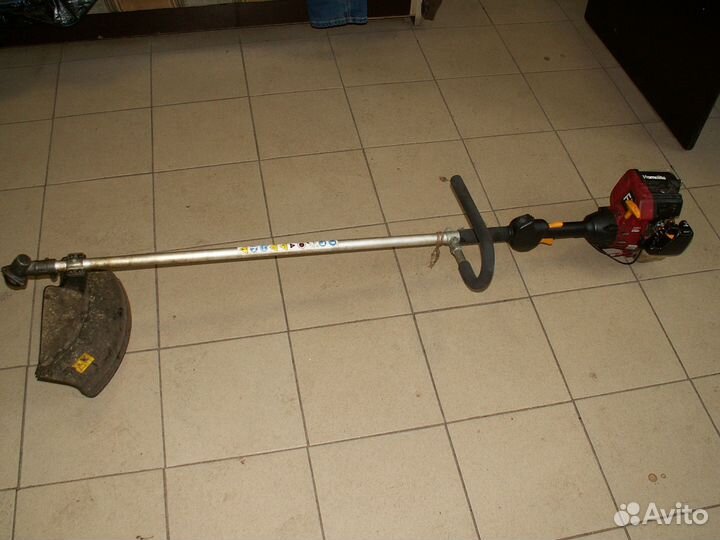 Легкий бензотример Homelite F3040