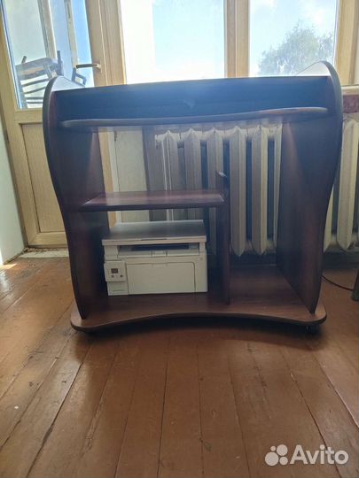 Компьютерный стол