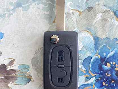 Ключ на авто Peugeot новый