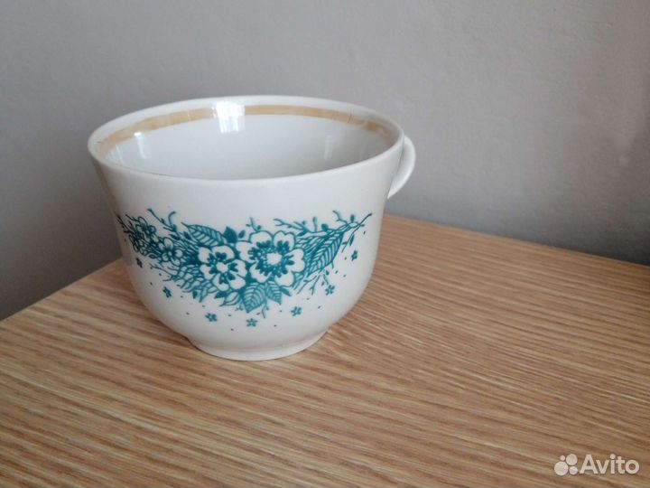 Керамические чашки