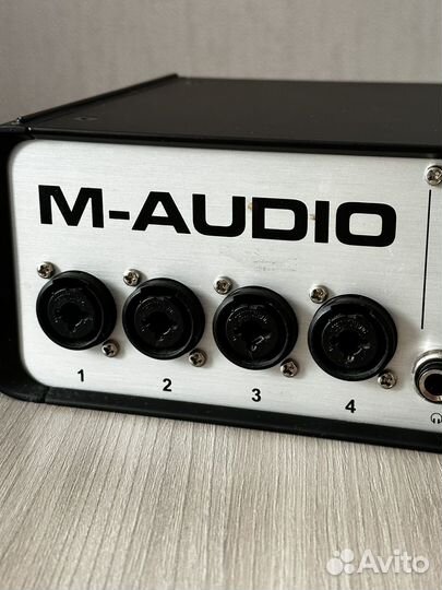 Внешняя звуковая карта USB M-Audio M-Track Quad