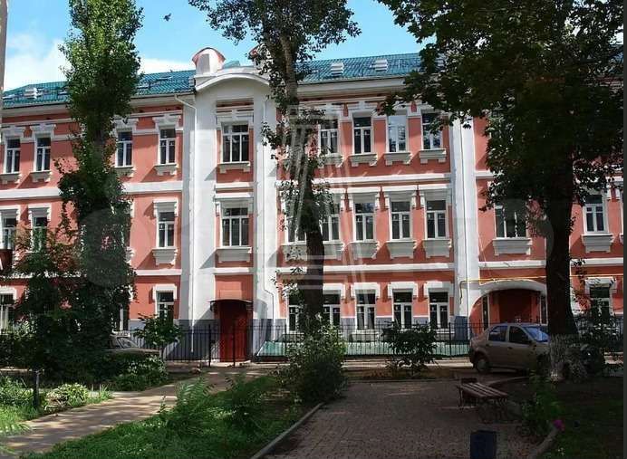 Продам здание, 1915 м²