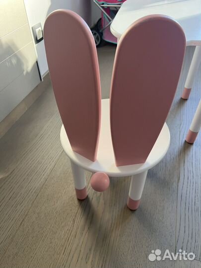 Детский стол и стульчик