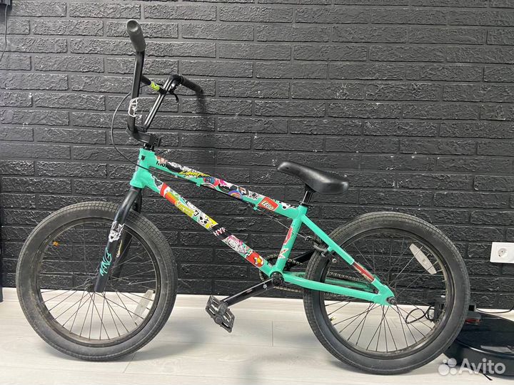 Трюковой велосипед BMX