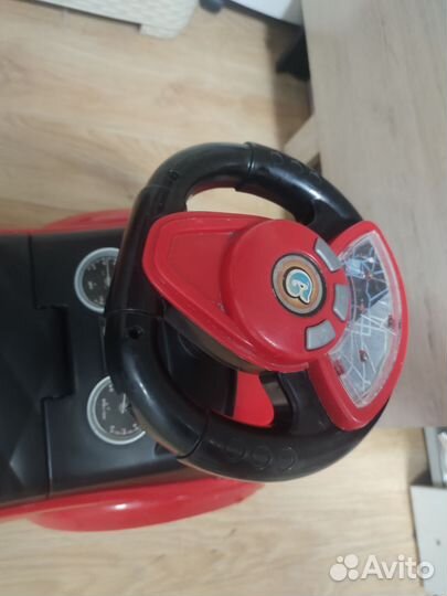 Машинка каталка толокар