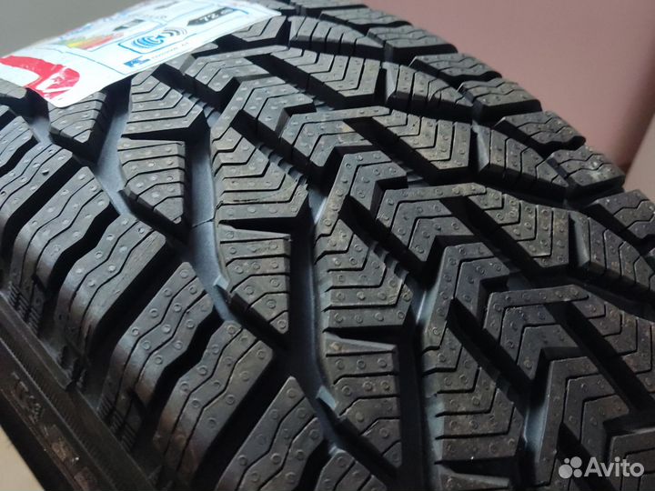 Tigar Winter 225/40 R18