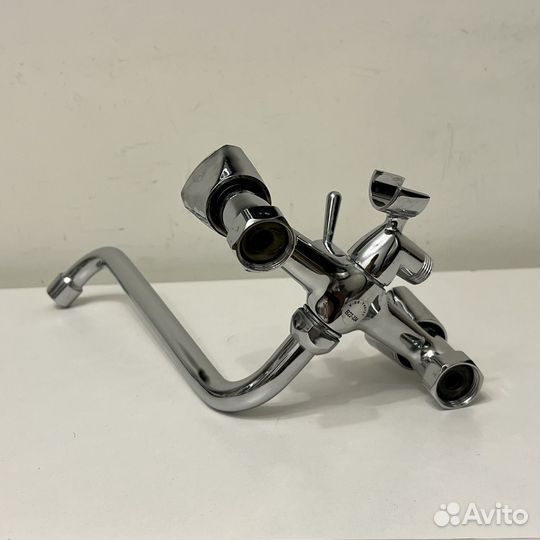 Кран смеситель гусак в ванную