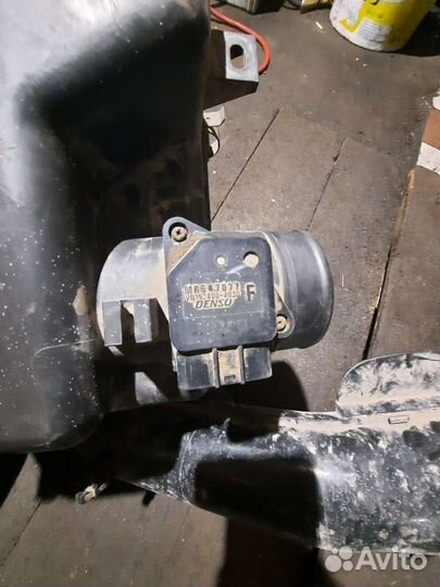 Корпус воздушного фильтра mitsubishi l200