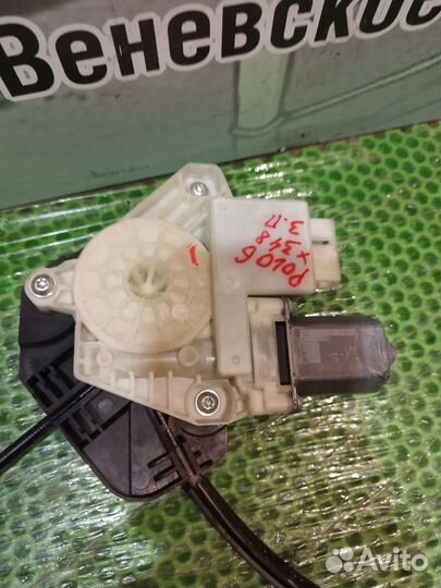 Стеклоподъемник электр. задний правый Volkswagen Polo