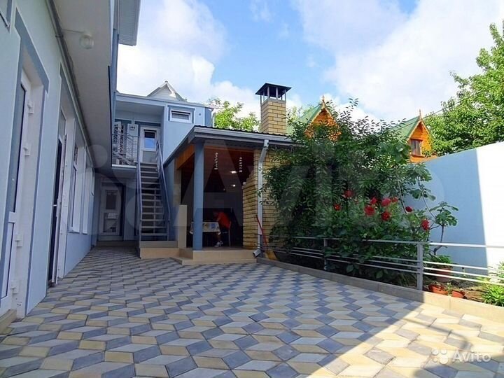 Гостиница, 1300 м²