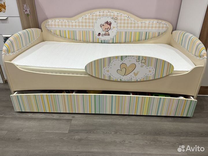 Детская диван-кровать MIA, матрасом futuka kids