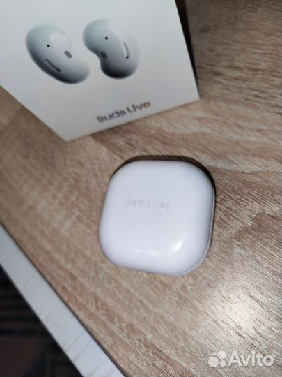 Беспроводные наушники samsung buds live