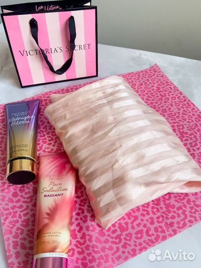 Шелковый халат в стиле Victoria Secret