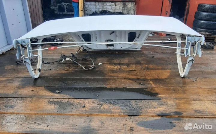 Крышка багажника nissan bluebird u14