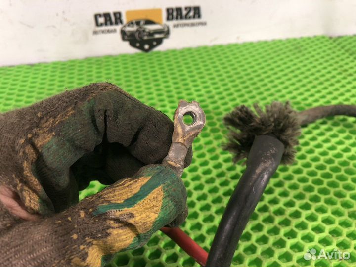 Клемма акб плюсовая