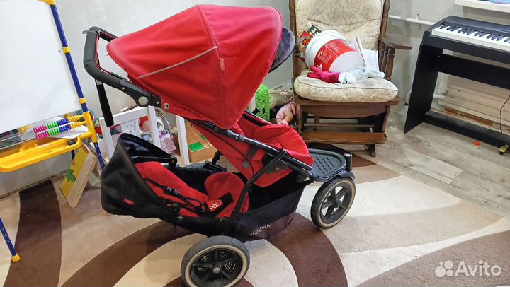 Двухместная коляска