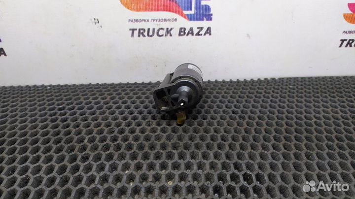 81264856033 Насос омывателя