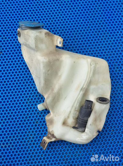 Бачок омывателя с моторчиком Volkswagen passat b5