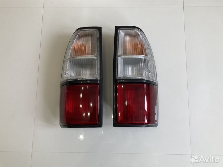 Фонарь задний (1шт) Toyota Land Cruiser Prado (90)