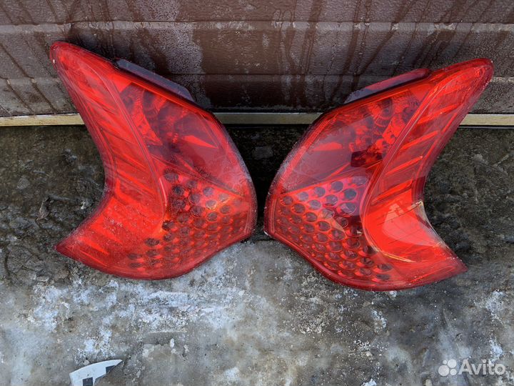 Peugeot 3008 - Фонарь задний левый