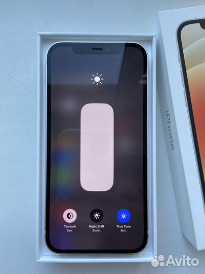 iPhone 12, 64 ГБ