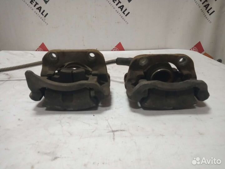 LADA largus суппорт передний левый 7701207958