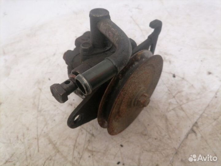 Насос гидроусилителя руля Kia Sportage 1 бензин